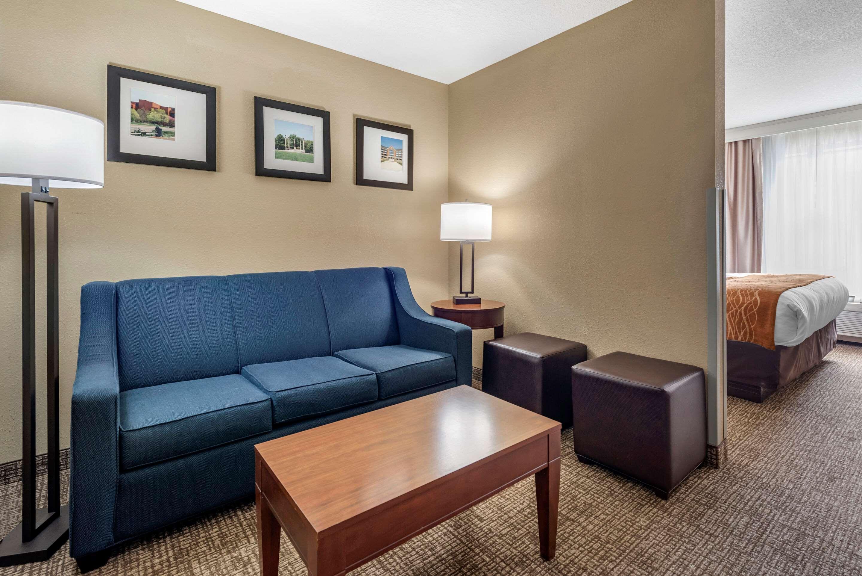Comfort Inn & Suites Muncie Luaran gambar