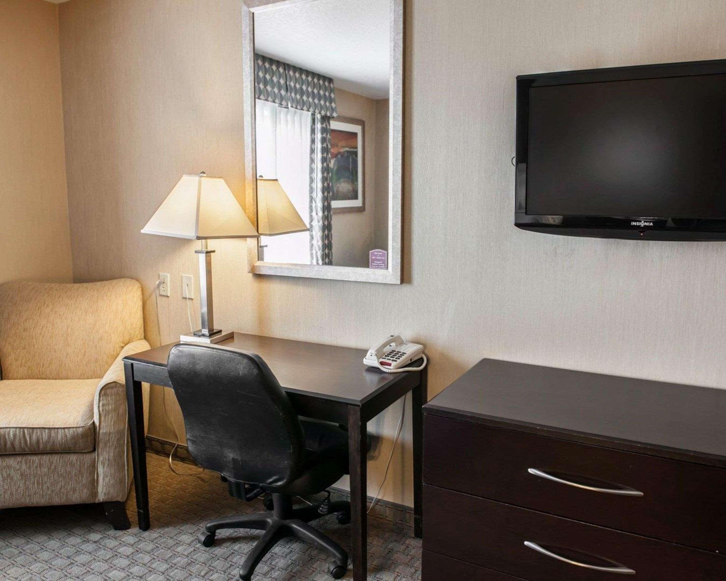 Comfort Inn & Suites Muncie Luaran gambar