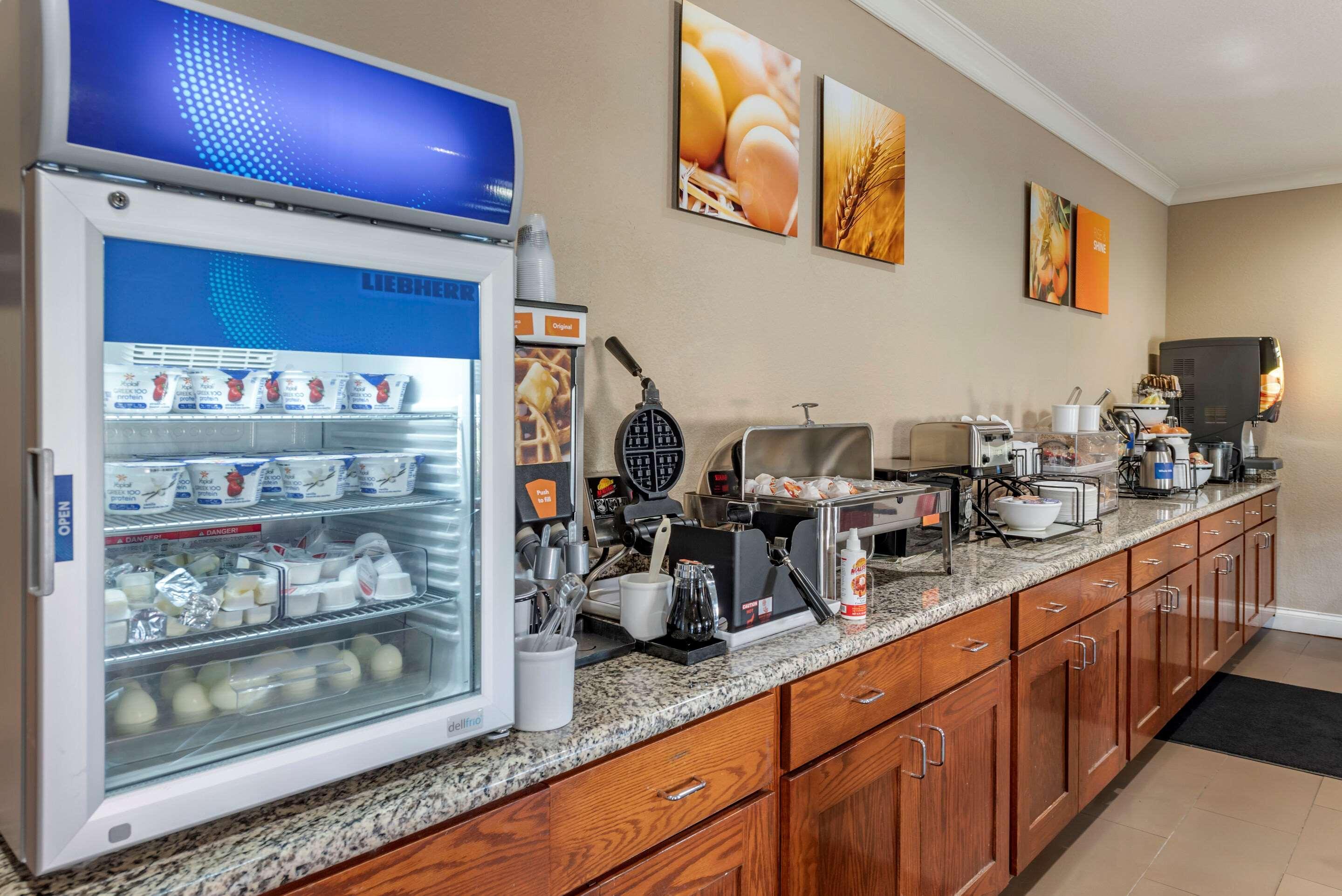 Comfort Inn & Suites Muncie Luaran gambar