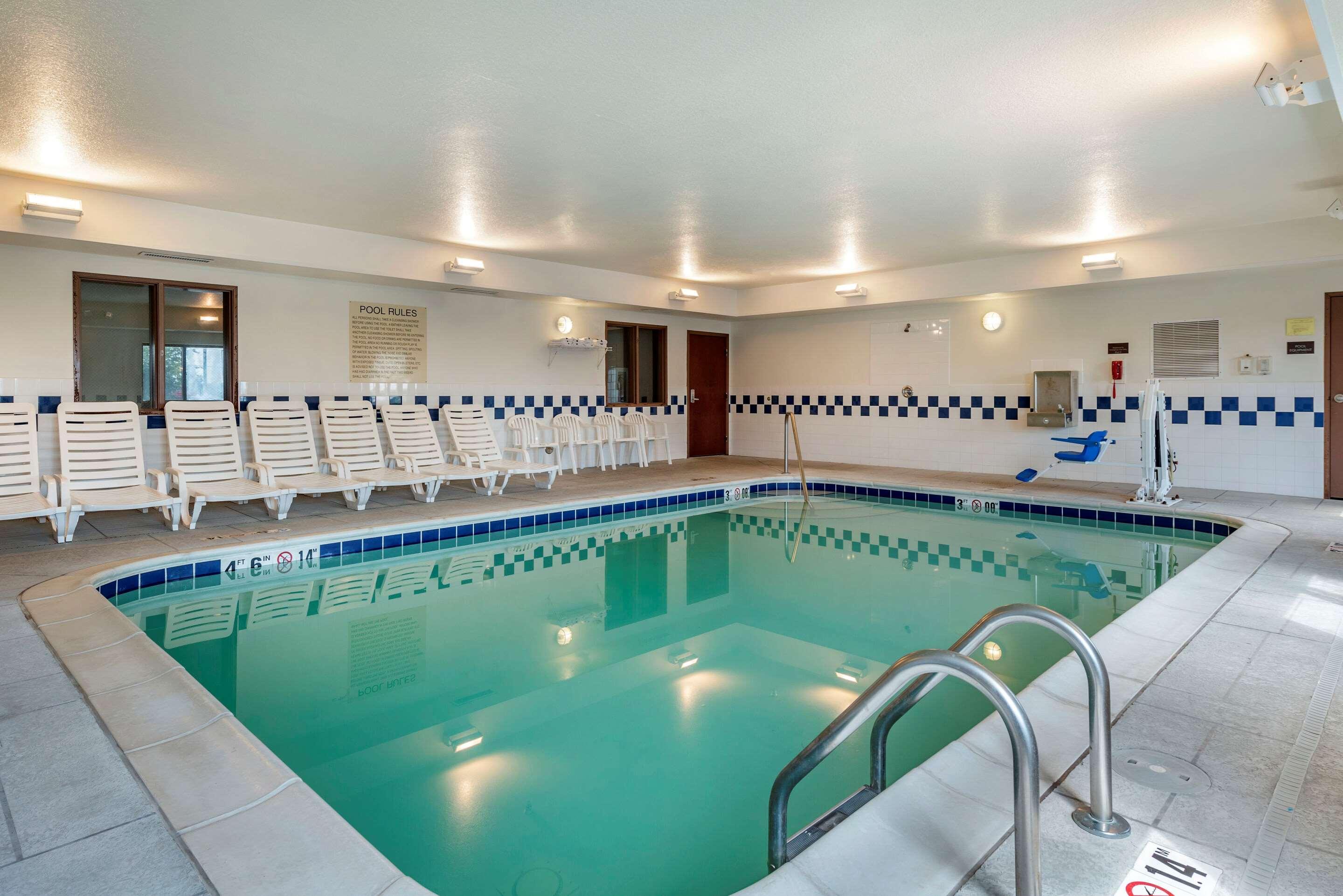 Comfort Inn & Suites Muncie Luaran gambar